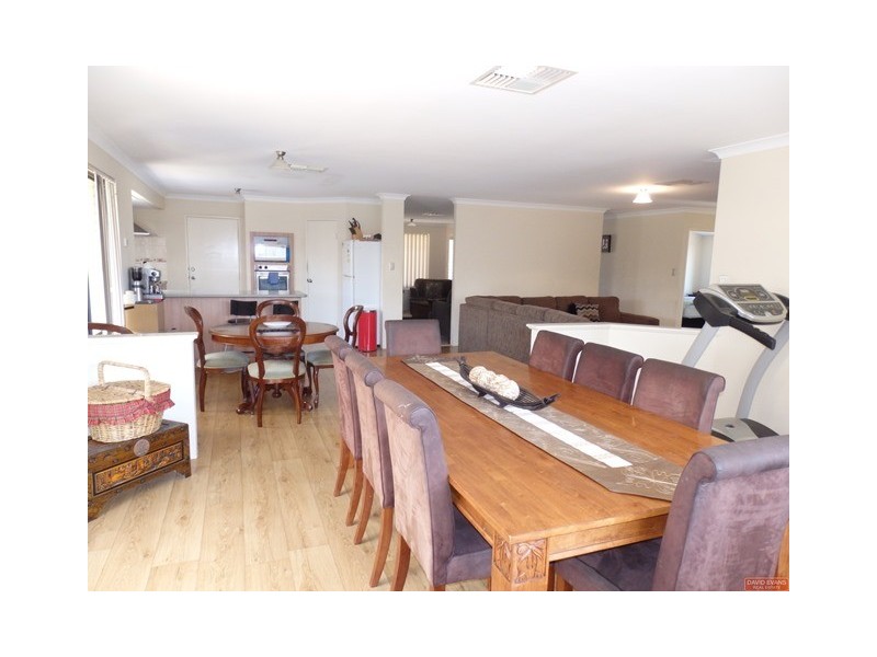 18 Corfu Pass, Port Kennedy WA 6172