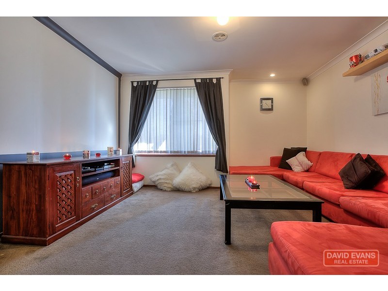 16 Kenton Way, Rockingham WA 6168