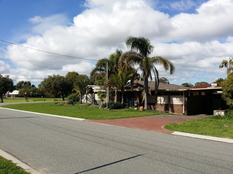 7 Exeter Street, Warnbro WA 6169