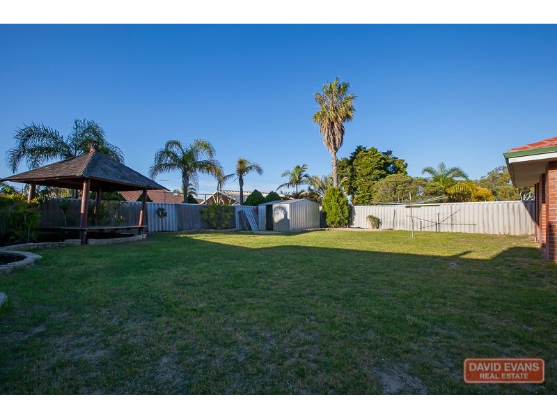 50 Cuthbertson Drive, Cooloongup WA 6168
