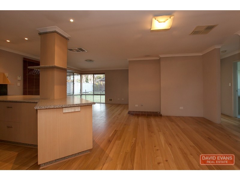 50 Cuthbertson Drive, Cooloongup WA 6168