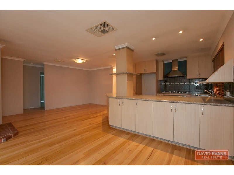 50 Cuthbertson Drive, Cooloongup WA 6168