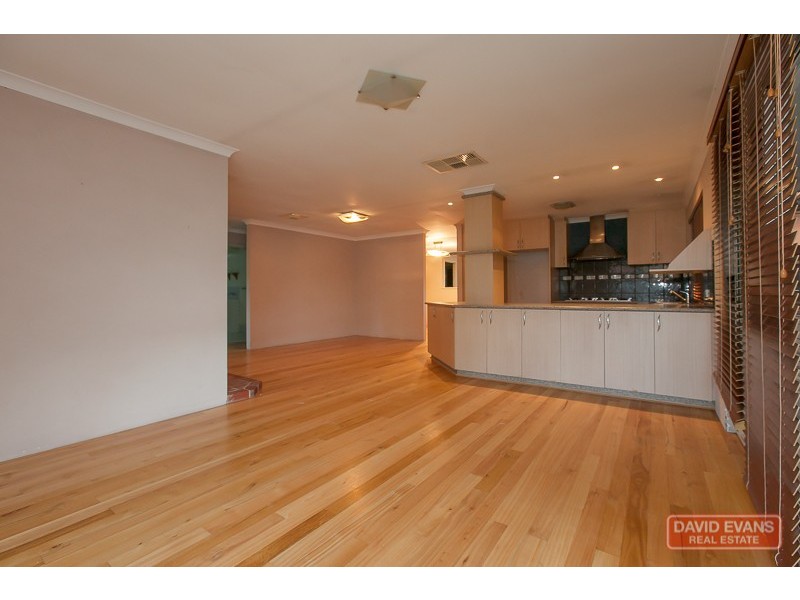 50 Cuthbertson Drive, Cooloongup WA 6168