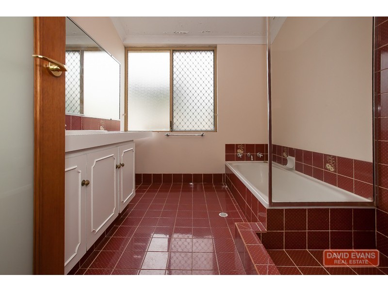 27 Fendam Street, Waikiki WA 6169