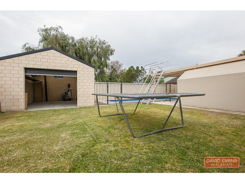 27 Fendam Street, Waikiki WA 6169