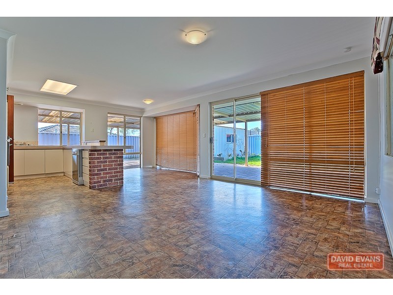 15 Charnley Gardens, Waikiki WA 6169