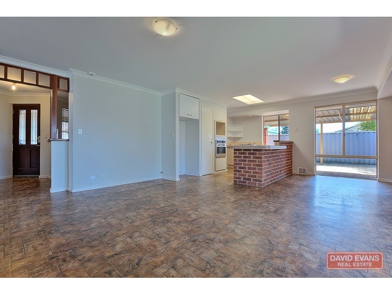 15 Charnley Gardens, Waikiki WA 6169