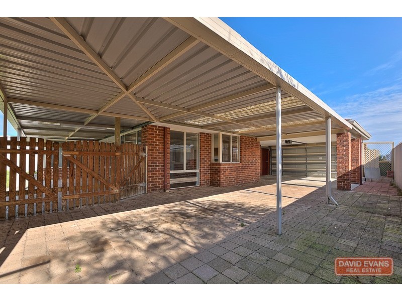 15 Charnley Gardens, Waikiki WA 6169