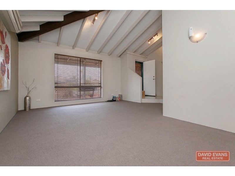 10 Palm Drive, Warnbro WA 6169