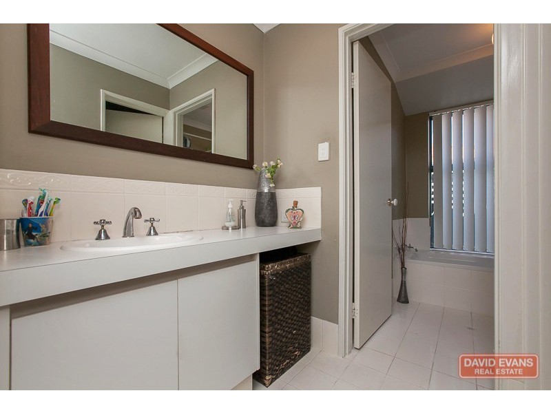 10 Palm Drive, Warnbro WA 6169