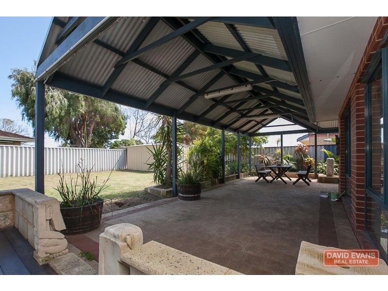 10 Palm Drive, Warnbro WA 6169