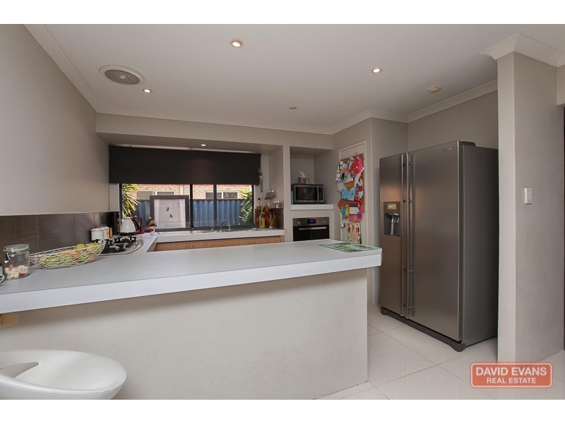 10 Palm Drive, Warnbro WA 6169