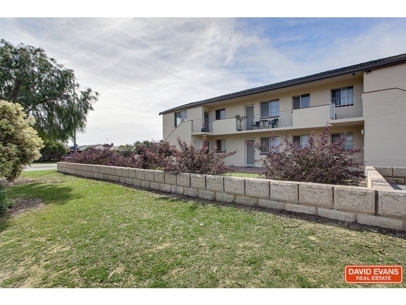 2/45 Parkin Street, Rockingham WA 6168