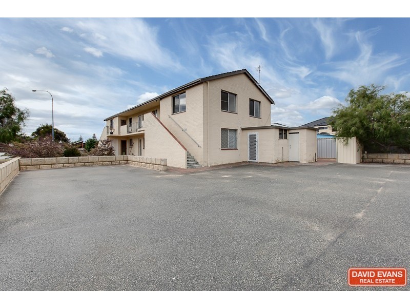 2/45 Parkin Street, Rockingham WA 6168