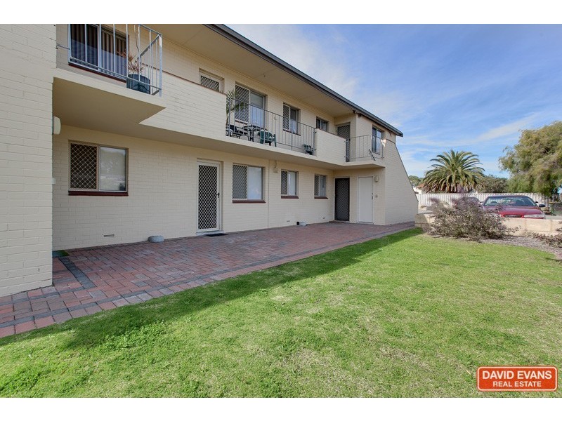 2/45 Parkin Street, Rockingham WA 6168