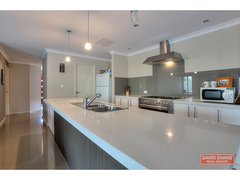 10 Yelbeni Loop, Baldivis WA 6171