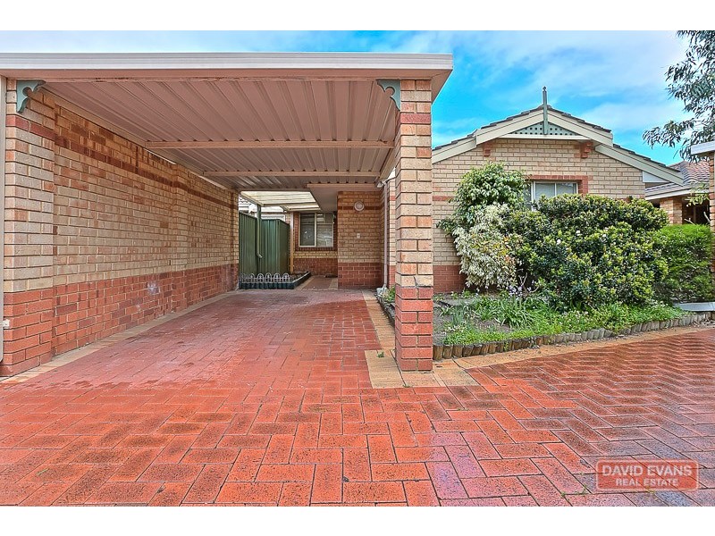 7/4 Dowling Street, Rockingham WA 6168