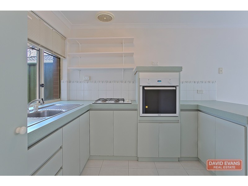 7/4 Dowling Street, Rockingham WA 6168