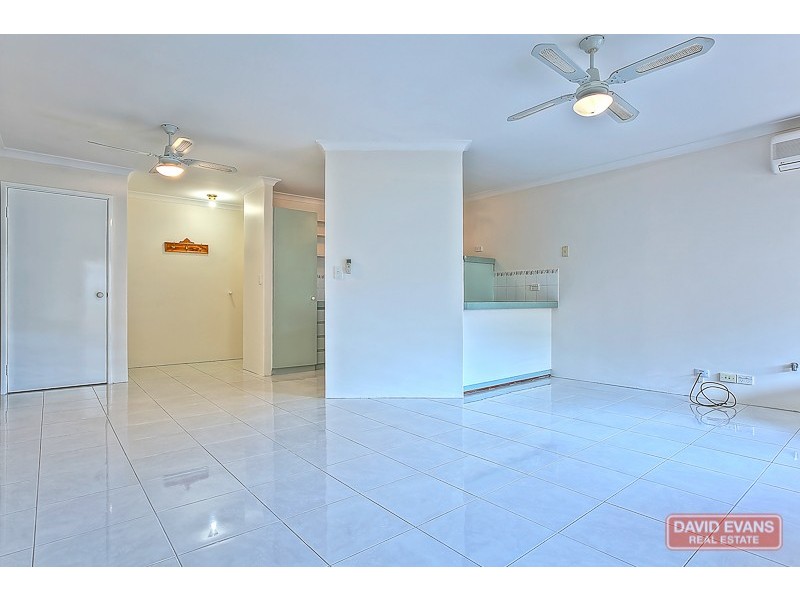 7/4 Dowling Street, Rockingham WA 6168