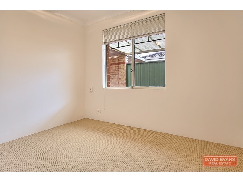 7/4 Dowling Street, Rockingham WA 6168