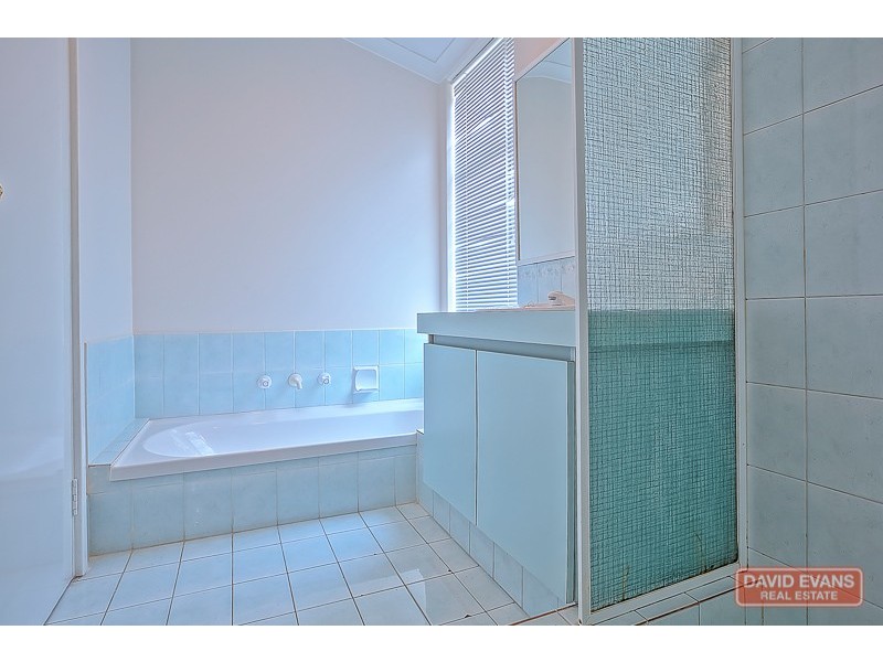 7/4 Dowling Street, Rockingham WA 6168