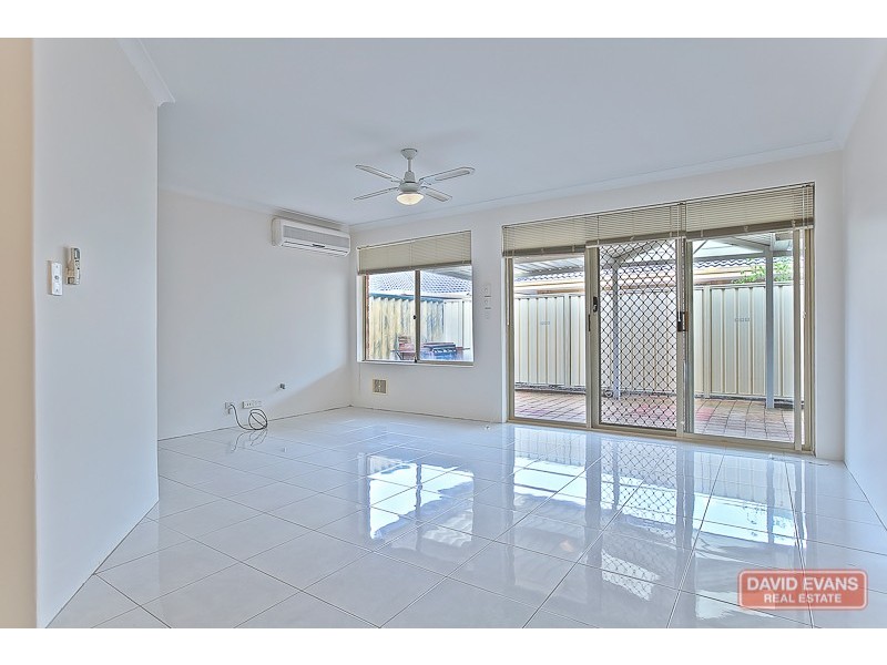 7/4 Dowling Street, Rockingham WA 6168
