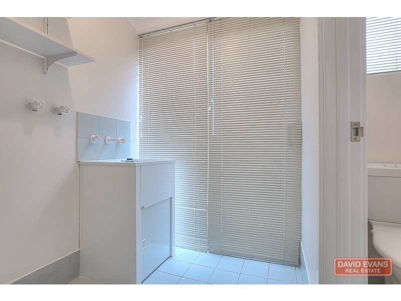 7/4 Dowling Street, Rockingham WA 6168