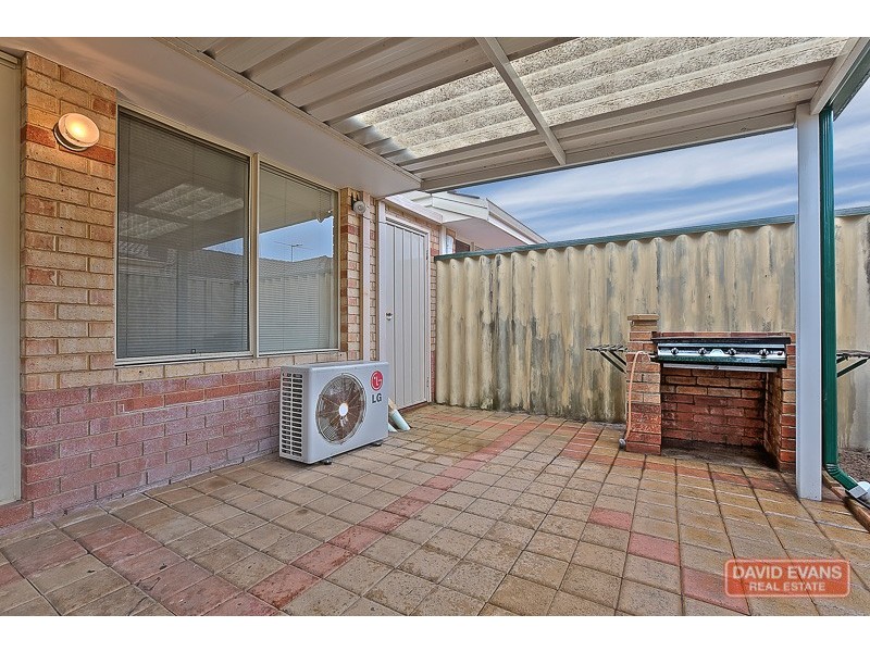 7/4 Dowling Street, Rockingham WA 6168