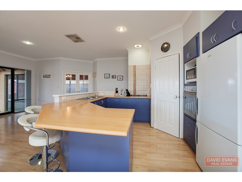 3 L’Esterel Way, Port Kennedy WA 6172