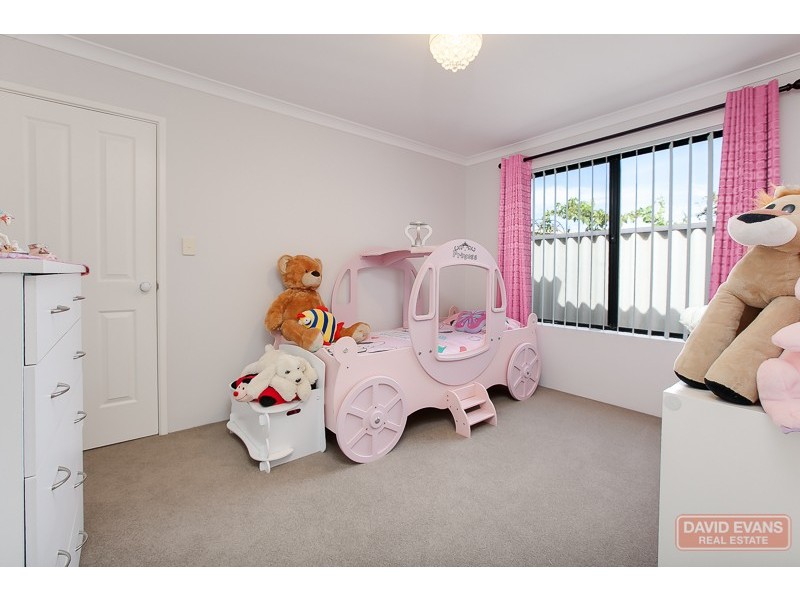 3 L’Esterel Way, Port Kennedy WA 6172