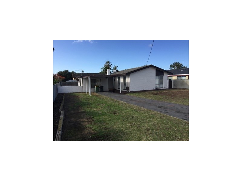 12 Leo Place, Rockingham WA 6168
