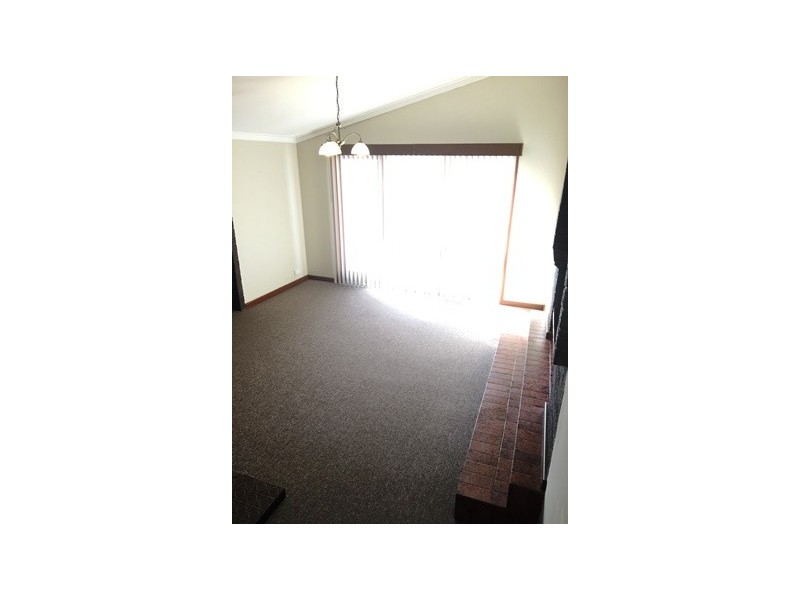 12 Leo Place, Rockingham WA 6168