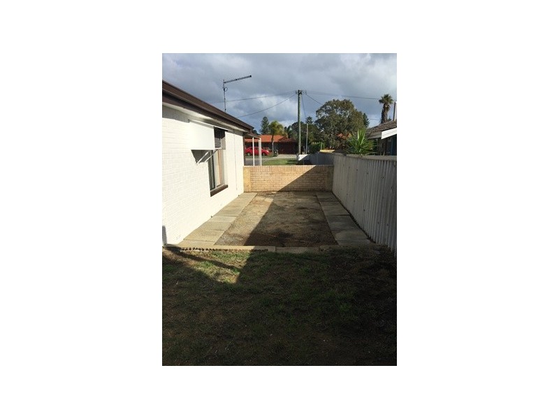 12 Leo Place, Rockingham WA 6168