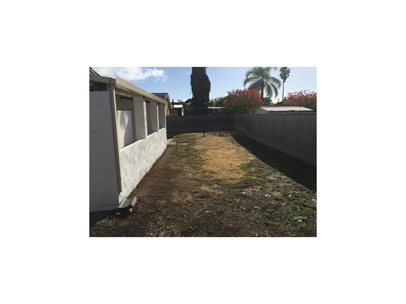 12 Leo Place, Rockingham WA 6168