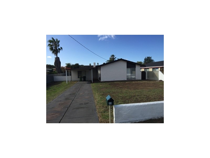 12 Leo Place, Rockingham WA 6168