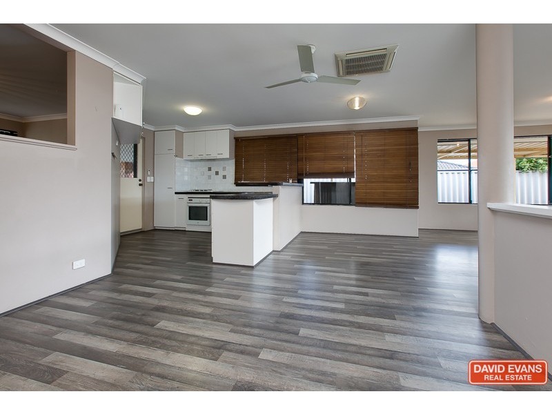 10 Solander Close, Waikiki WA 6169