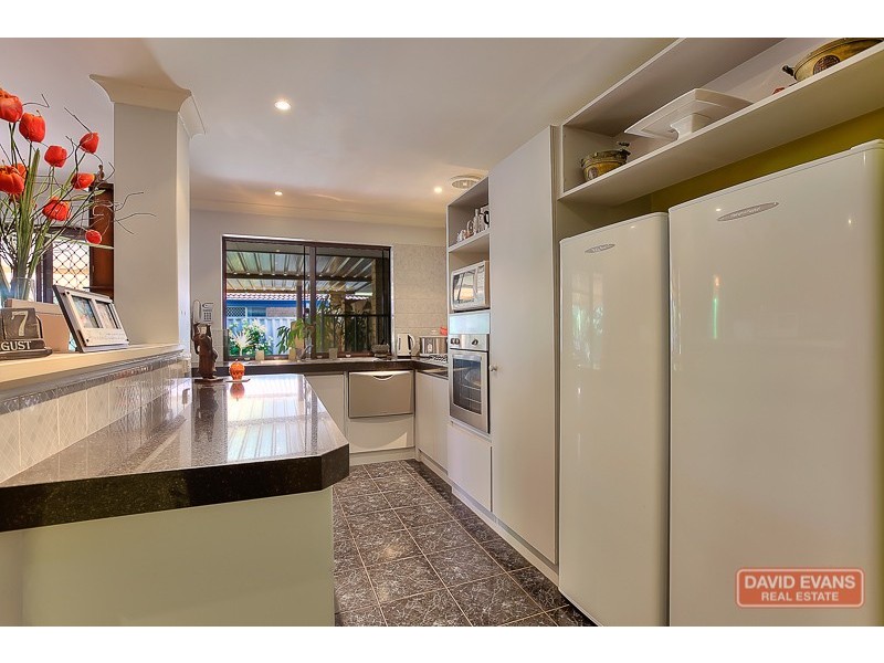 16 Aldinga Place, Waikiki WA 6169