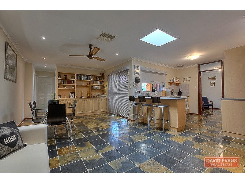 4 Ecclestone Street, Warnbro WA 6169