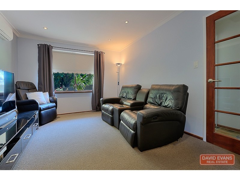 4 Ecclestone Street, Warnbro WA 6169