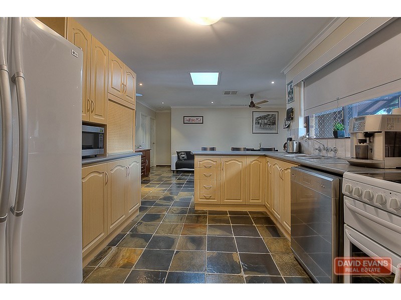 4 Ecclestone Street, Warnbro WA 6169