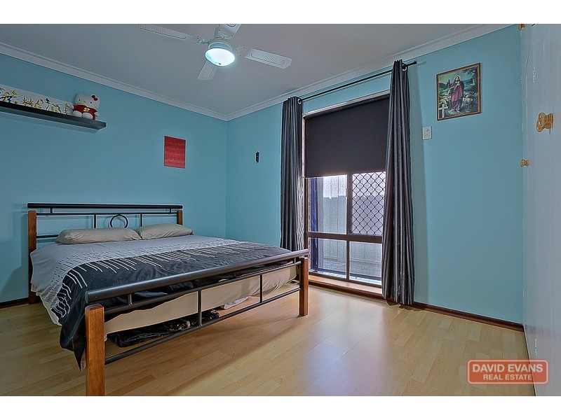 4 Ecclestone Street, Warnbro WA 6169