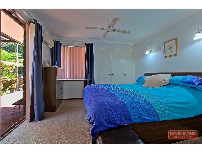 4 Ecclestone Street, Warnbro WA 6169