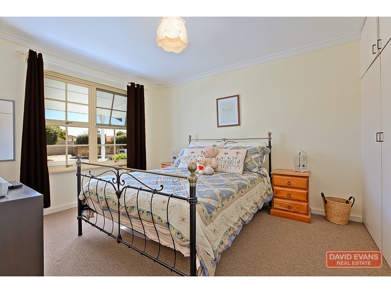 63 Axminster Street, Warnbro WA 6169