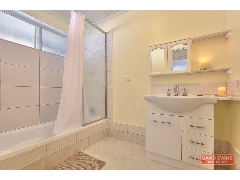 63 Axminster Street, Warnbro WA 6169