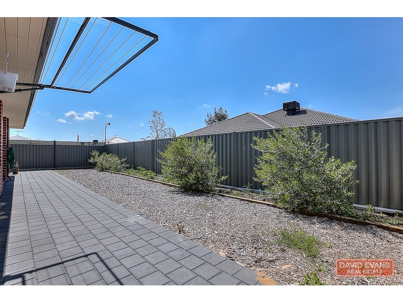 2 Archdale Loop, Piara Waters WA 6112