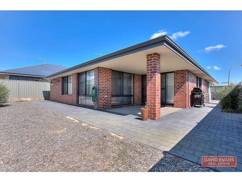 2 Archdale Loop, Piara Waters WA 6112