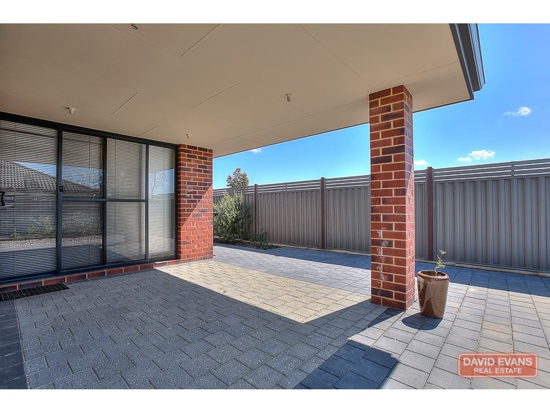 2 Archdale Loop, Piara Waters WA 6112