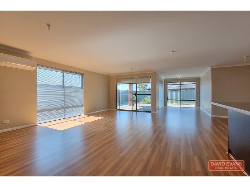 2 Archdale Loop, Piara Waters WA 6112