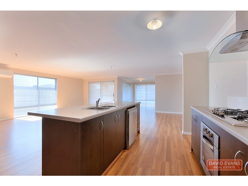 2 Archdale Loop, Piara Waters WA 6112