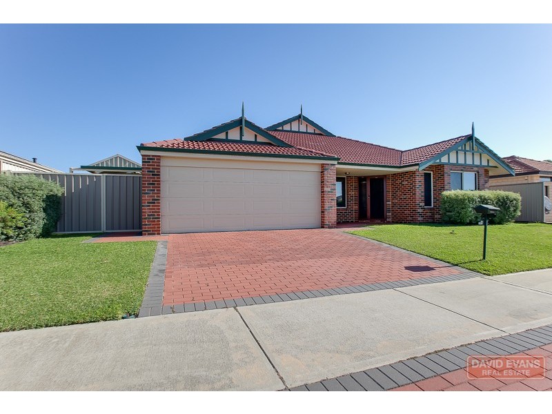 8 Warrender Heights, Secret Harbour WA 6173